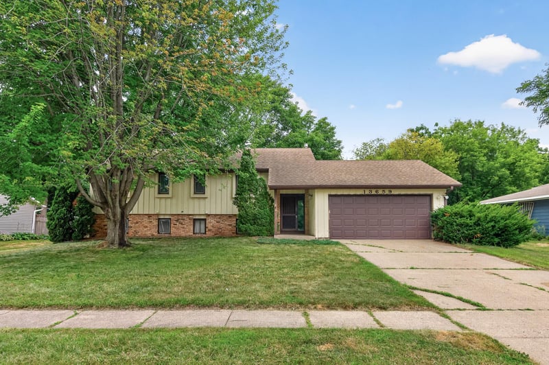 13659 Ferris Ave, Apple Valley, MN 55124