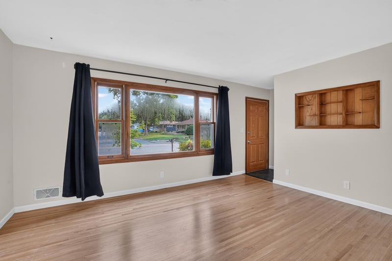 2008 Zircon Ln, Eagan, MN 55122