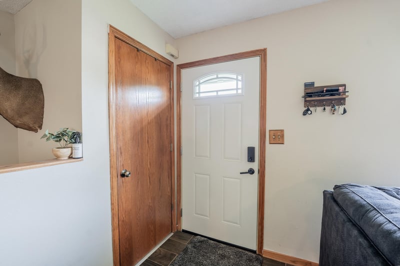 1127 5th St E, Altoona, WI 54720