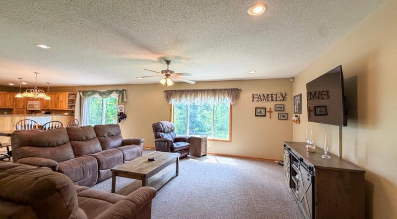 5252 Elmwood Ct NE, Bemidji, MN 56601