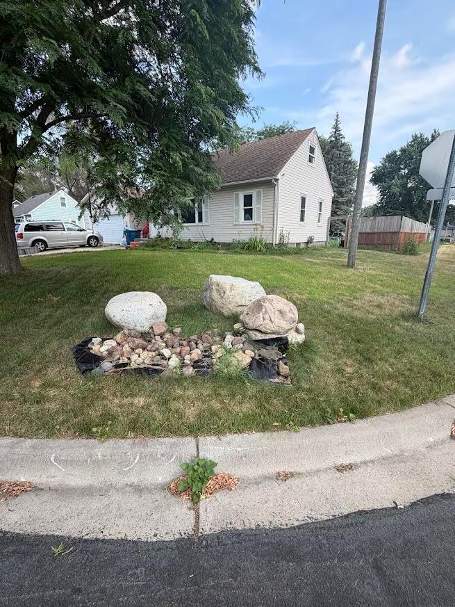 38 Circle Dr, Circle Pines, MN 55014