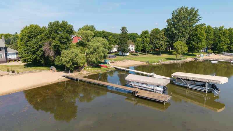 12 Lake Shetek Dr, Slayton, MN 56172