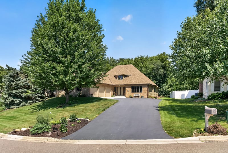 71 Marcin Hill, Burnsville, MN 55337