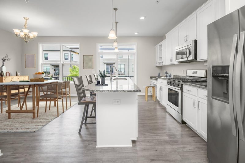 2137 River Valley Ln, Eagan, MN 55122
