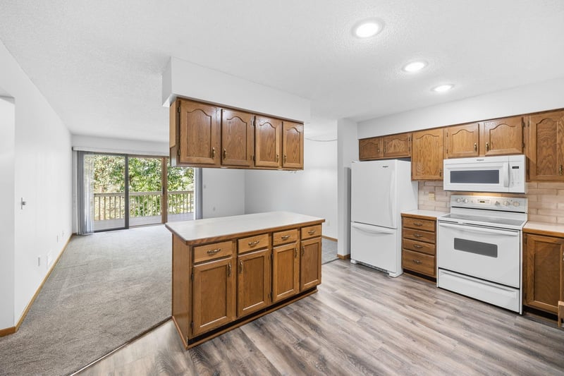 717 Green Ave SE, Watertown, MN 55388