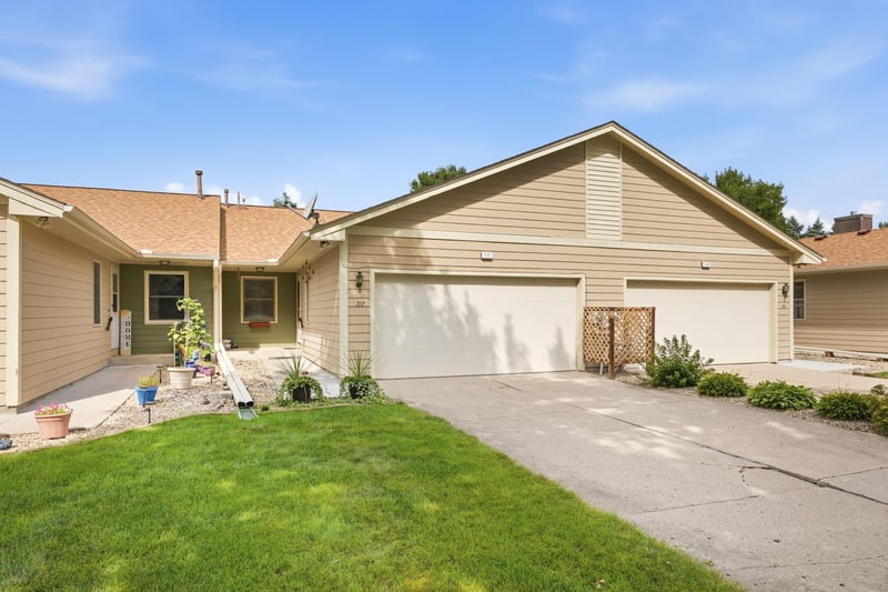 717 Green Ave SE, Watertown, MN 55388