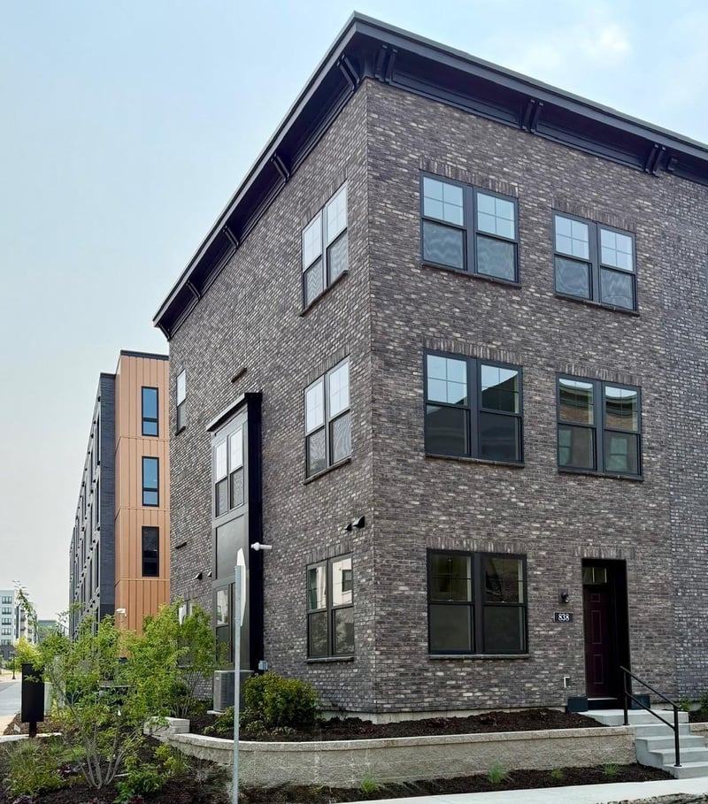 838 Woodlawn Ave, Saint Paul, MN 55116