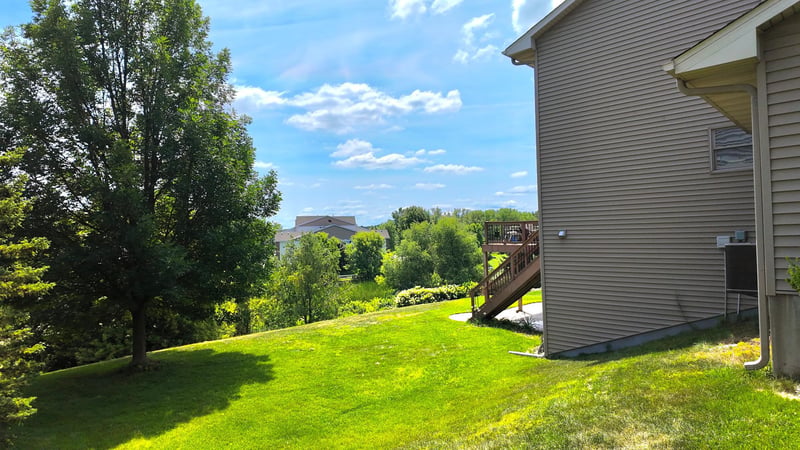 18344 Lake Forest Dr, Lakeville, MN 55044