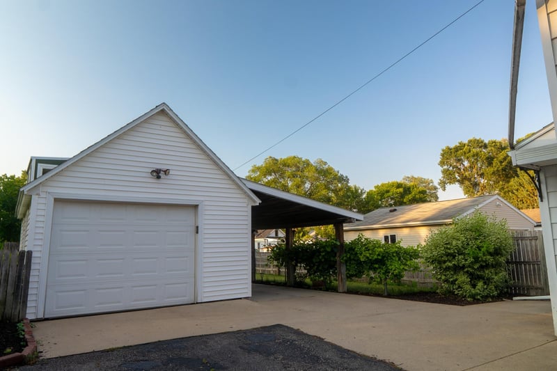 1223 2nd St NE, Rochester, MN 55906