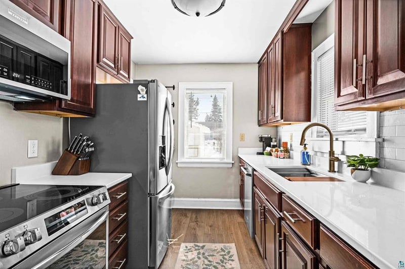 32 Laurel Ave, Superior, WI 54880