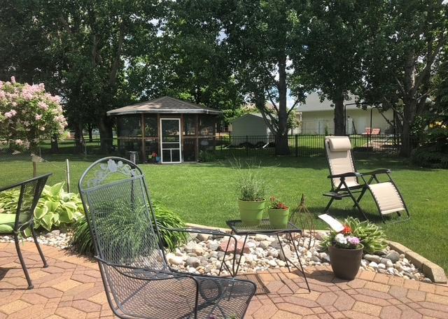 408 Clearview Ct, Moorhead, MN 56560