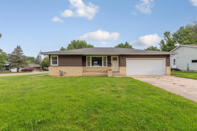 504 Havana Rd, Owatonna, MN 55060