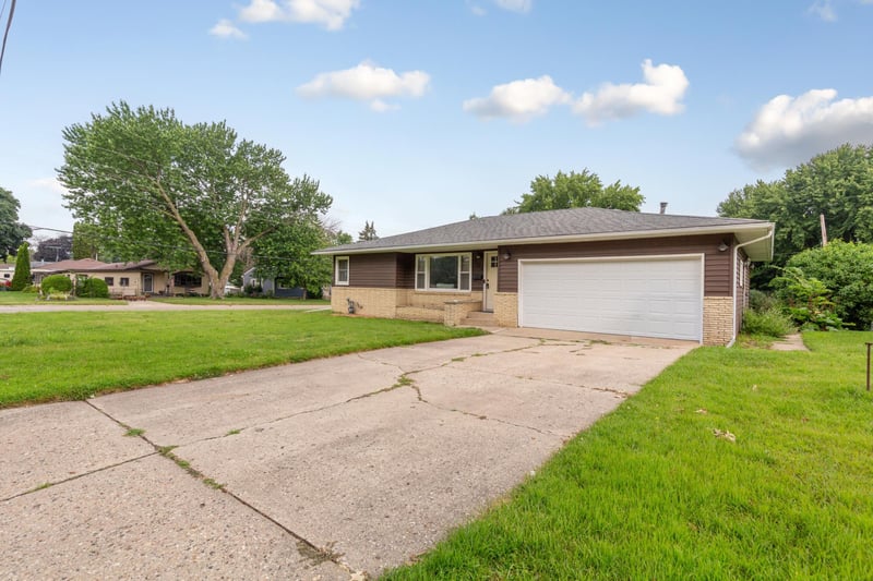 504 Havana Rd, Owatonna, MN 55060
