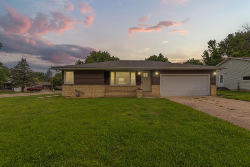 504 Havana Rd, Owatonna, MN 55060
