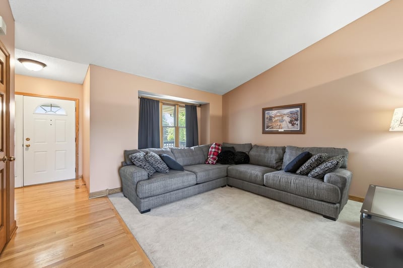 13818 298th Ave, Princeton, MN 55371
