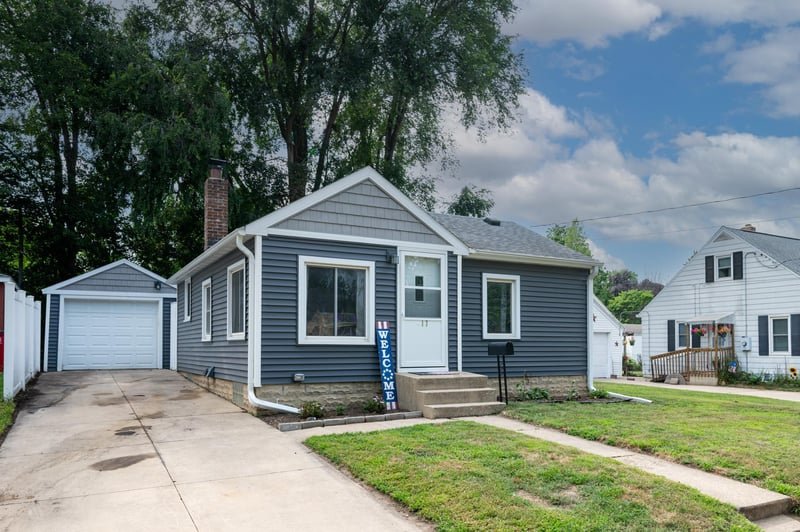 217 15th Ave NE, Rochester, MN 55906