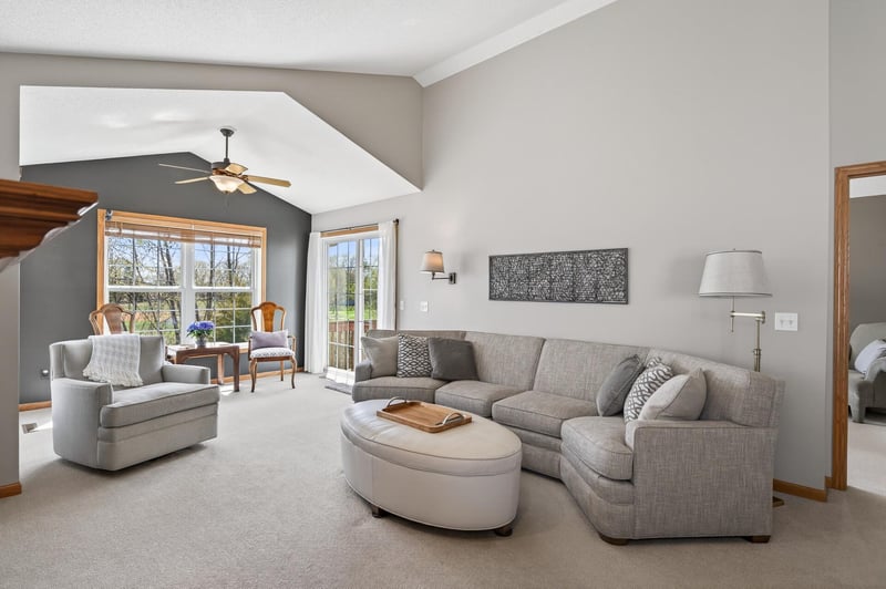 6161 Boulder Ridge Dr, Rockford, MN 55373
