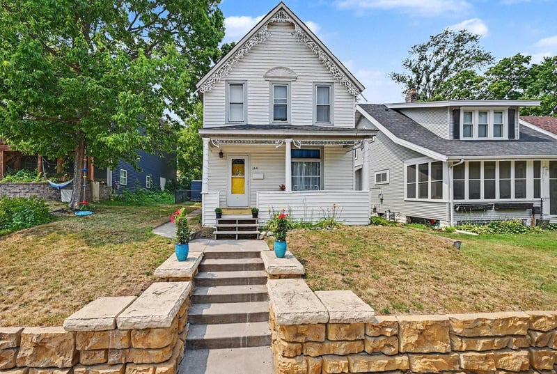 144 3rd Ave S, South Saint Paul, MN 55075