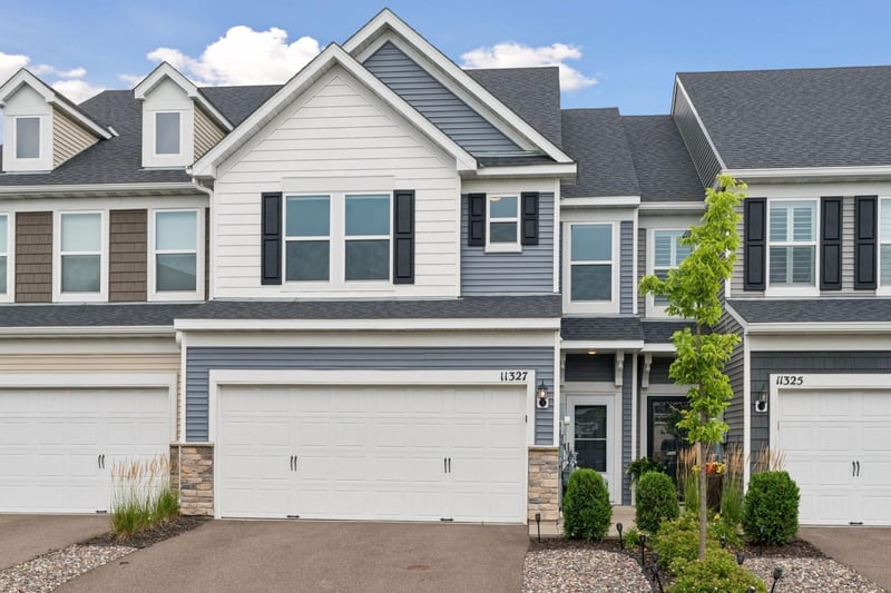 11327 Brookview Rd, Woodbury, MN 55129