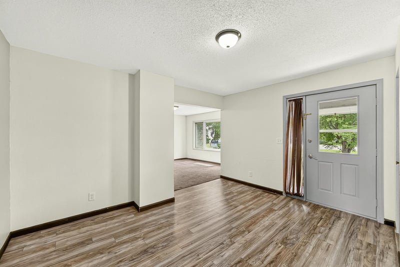 112 E Front St, Claremont, MN 55924