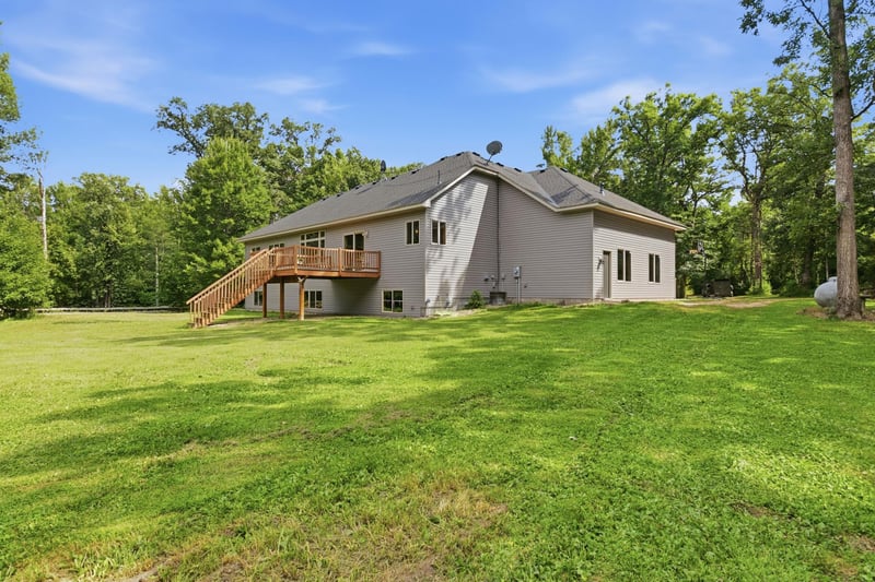 6359 301st Ave NE, North Branch, MN 55056