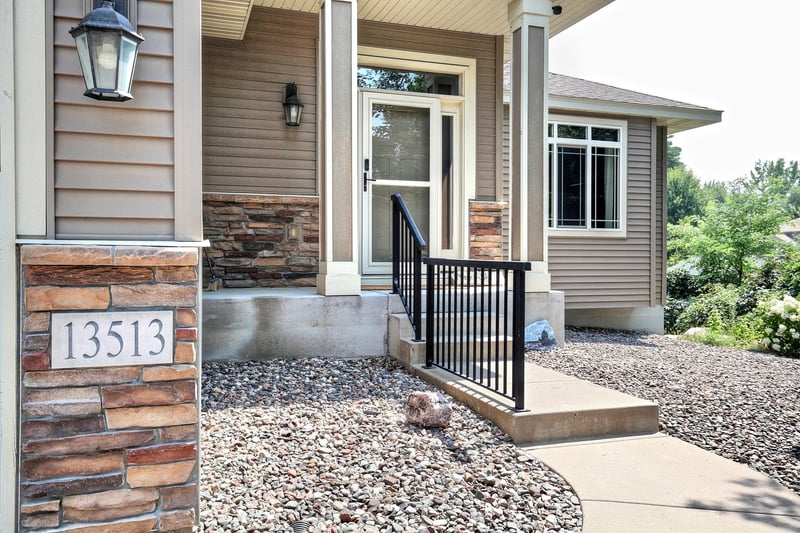 13513 Crooked Lake Blvd NW, Andover, MN 55304