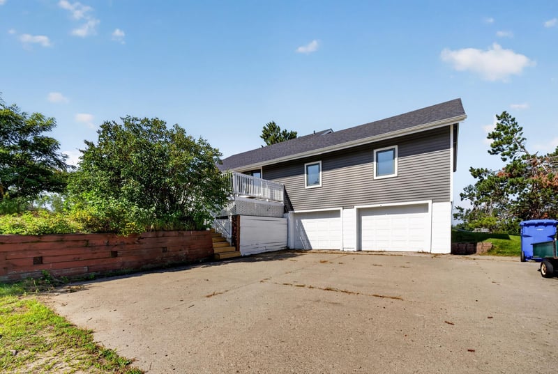 1030 Augusta Dr NE, Bemidji, MN 56601