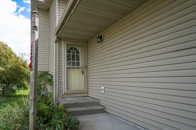 101 Farm St #A, Hastings, MN 55033