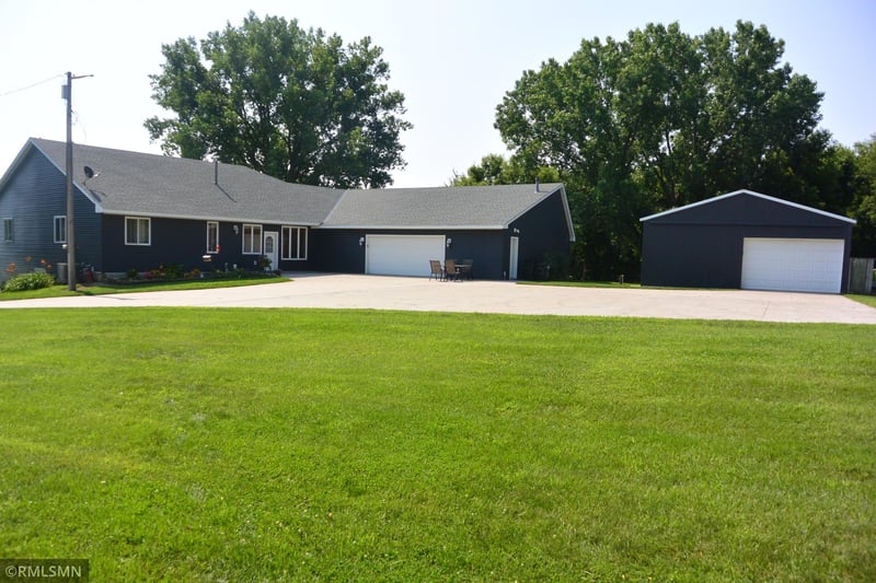 18759 Csah 14, Darwin, MN 55324