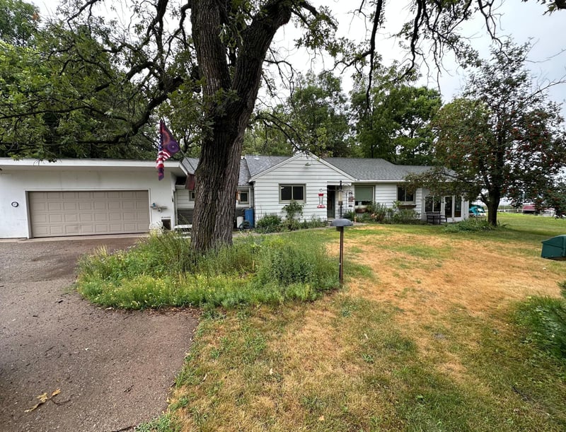 11381 Hubert Ln, Cold Spring, MN 56320