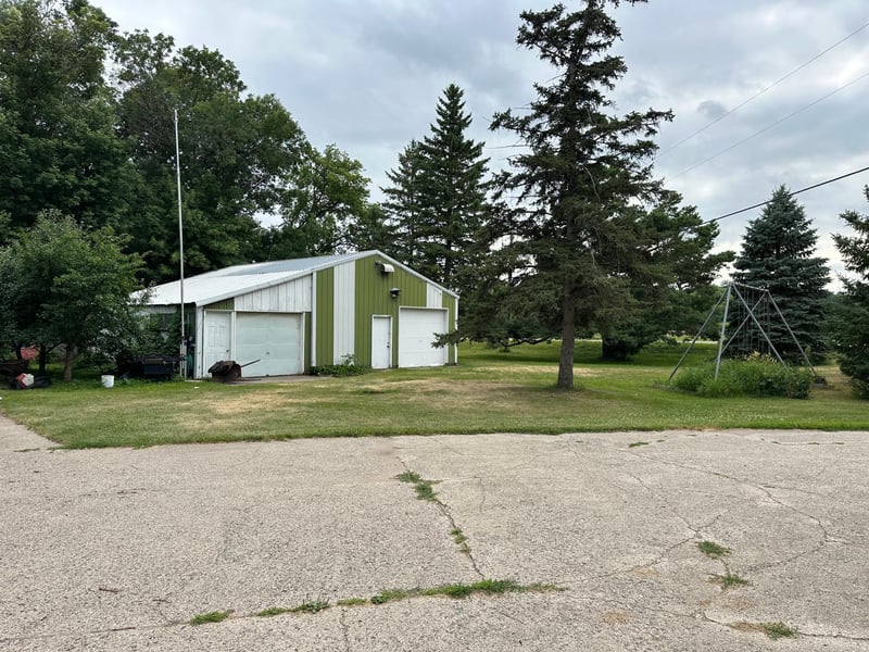 11381 Hubert Ln, Cold Spring, MN 56320