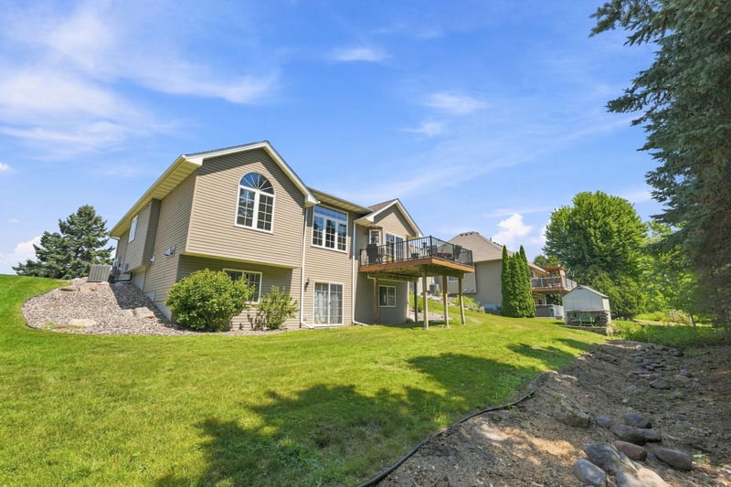 5411 128th St N, Hugo, MN 55038