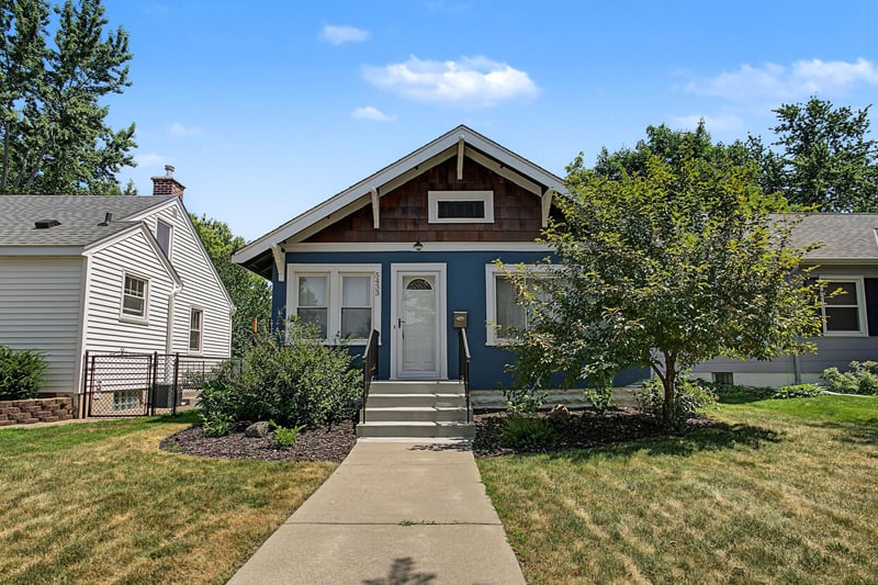 5433 43rd Ave S, Minneapolis, MN 55417