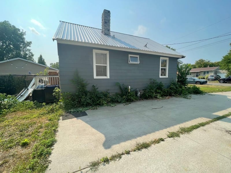 1205 3rd Ave S, Moorhead, MN 56560