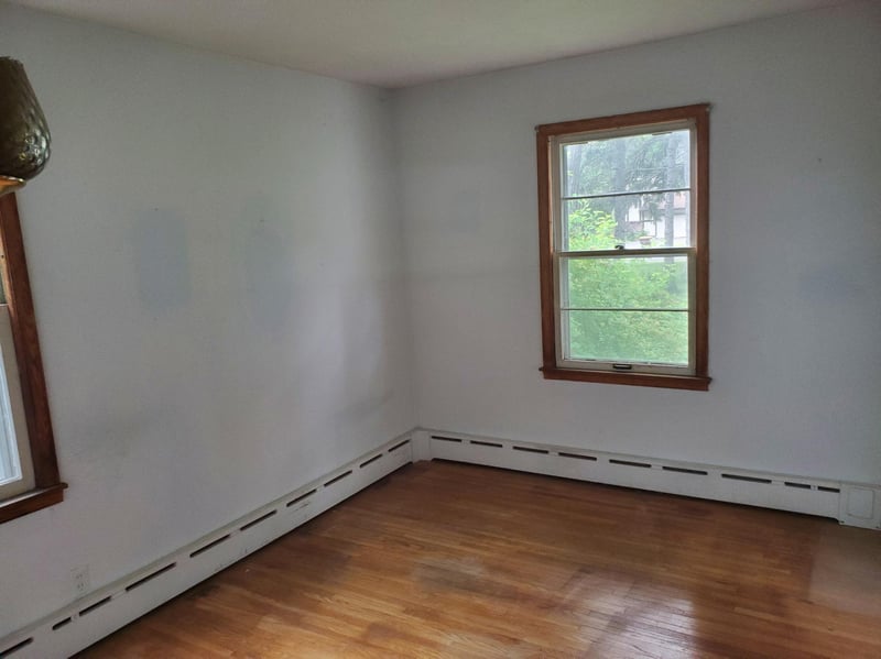 1428 Carrie St, West Saint Paul, MN 55118