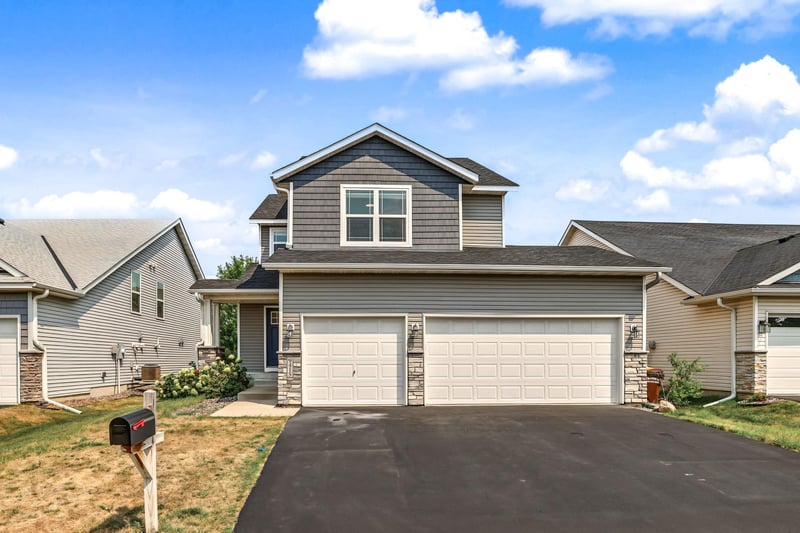 9415 Toledo Ln N, Brooklyn Park, MN 55443