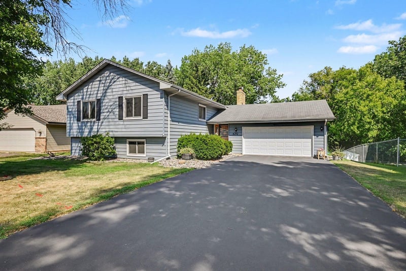 6232 Decatur Ave N, Brooklyn Park, MN 55428