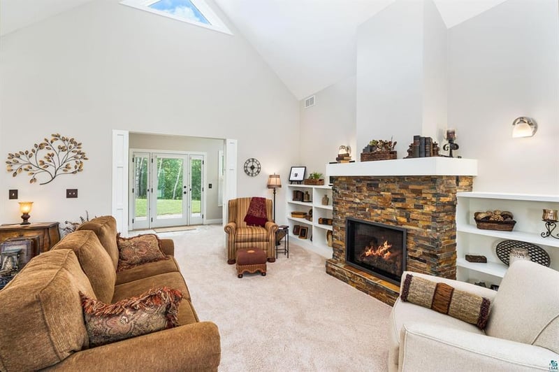 4911 Greystone St, Hermantown, MN 55811