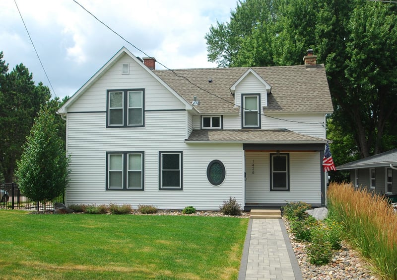 1426 5th St S, Stillwater, MN 55082
