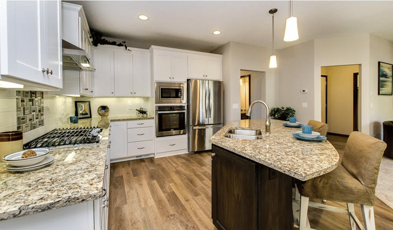 4972 Oak St, Maple Plain, MN 55359