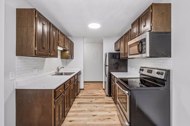 4009 Heritage Hills Dr #207, Bloomington, MN 55437