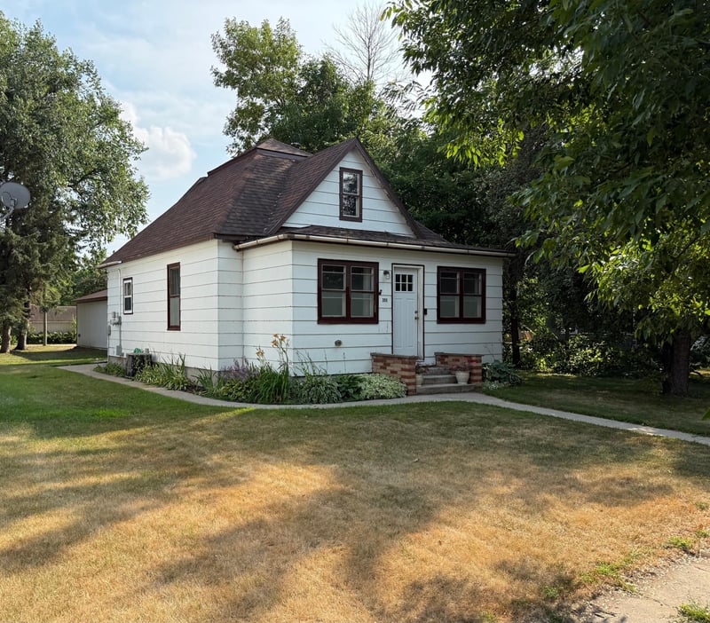 308 E Main Ave, Fertile, MN 56540