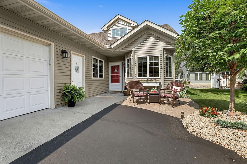 157 Cardinal Ln, Clearwater, MN 55320
