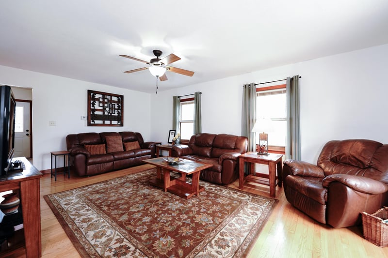 502 W Hudson, Mondovi, WI 54755