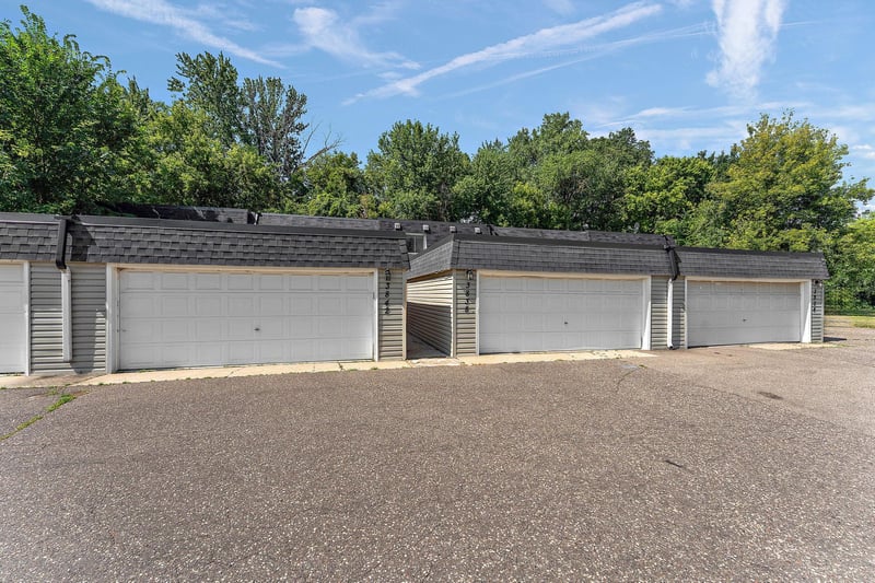 3838 Craig Way, Inver Grove Heights, MN 55076