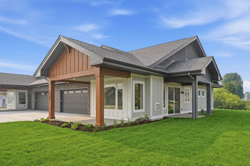 16309 Esprit Ct, Lakeville, MN 55044