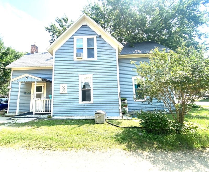 640 11th St, Windom, MN 56101