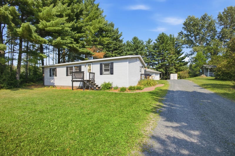798 Horse Lake Ln, Dresser, WI 54009