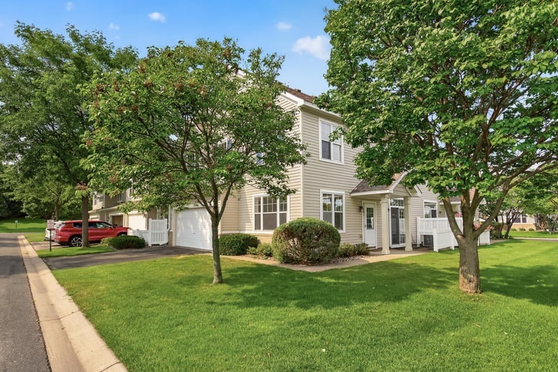 920 Princeton Ave, Shakopee, MN 55379