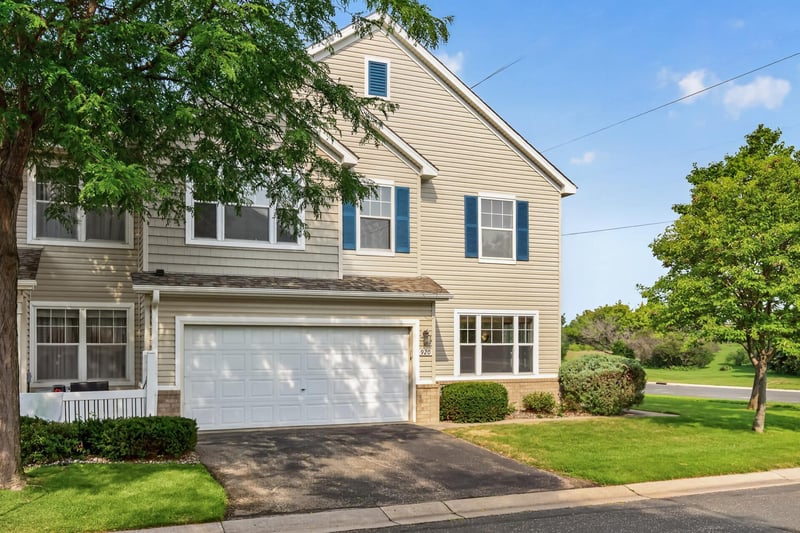 920 Princeton Ave, Shakopee, MN 55379